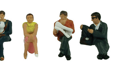 Bachmann Branchline 36-045 Station Passengers Sitting OO Scale Figure set