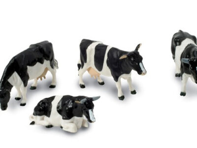 Britains 40961 Friesian Cows