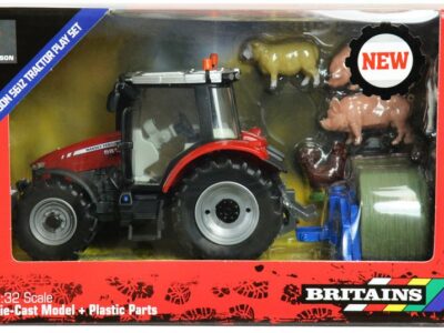 Britains 43205 Massey Ferguson 5612 Tractor Play Set