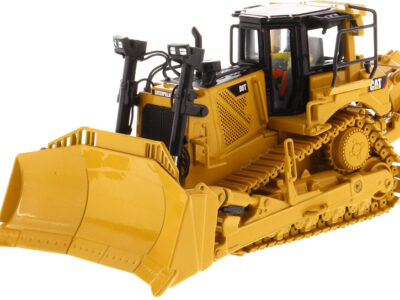 Diecast Masters 85566 Caterpillar D8T Track-Type Tractor w/8U Blade