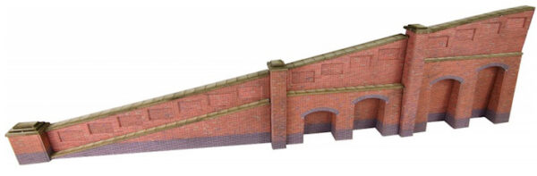 Metcalfe PN148 Red Brick Tapered Retaining Wall N Scale Kit