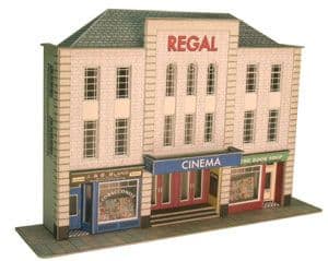 Metcalfe PO206 Low Relief Cinema & Shops OO/HO Scale Kit