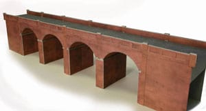 Metcalfe PO240 Double Track Red Brick Viaduct OO/HO Scale Kit
