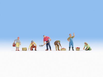 Noch 15613 Harvesters / Farmers HO scale Figures