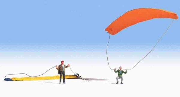 Noch 15886 Paragliders & 2 Figures HO scale Figures