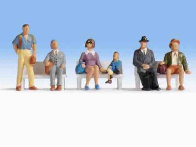 Noch 36240 Passengers 6 Figures & Benches N Gauge Figures