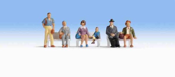 Noch 36240 Passengers 6 Figures & Benches N Gauge Figures