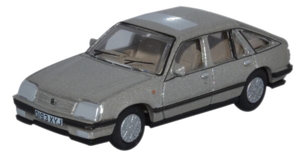 Oxford Diecast 76CAV001 Vauxhall Cavalier - Champagne Platinum