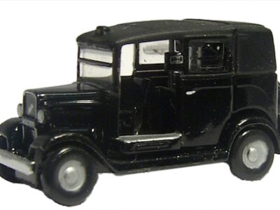 Oxford Diecast NAT001 Austin Low Loader Taxi - Black