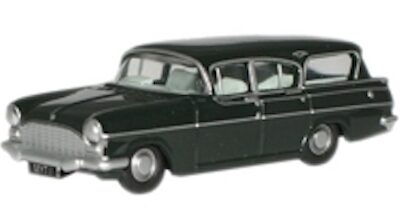 Oxford Diecast NCFE003 Vauxhall PA Cresta Friary Estate - Imperial Green (Queen Elizabeth)
