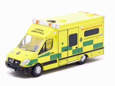 Oxford Diecast NMA002 Mercedes Ambulance - London Ambulance Service