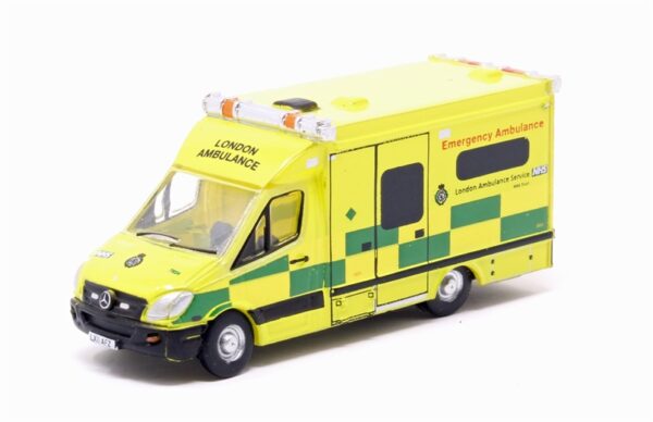 Oxford Diecast NMA002 Mercedes Ambulance - London Ambulance Service