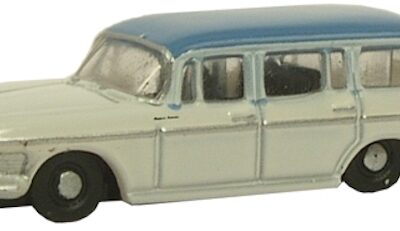 Oxford Diecast NSS005 Humber Super Snipe - Foam White/Windsor Blue N Scale
