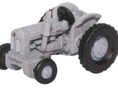 Oxford Diecast NTRAC004 Fordson Tractor - Matt Grey N Scale