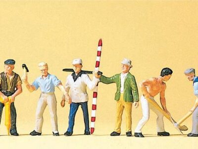 Preiser 10030 Road Workers & Accessories Set HO Gauge Figures