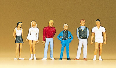 Preiser 10110 Teenage Boys and Girls HO Gauge Figures