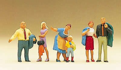 Preiser 10279 Family Sight Seeing HO Gauge Figures