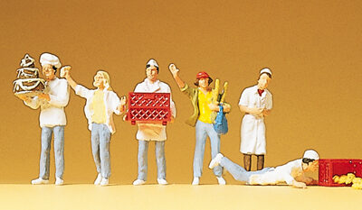 Preiser 10377 Bakery Staff & Customers with Bread & Cake HO Gauge Figures