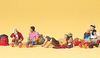 Preiser 10442 Hikers Resting HO Gauge Figures