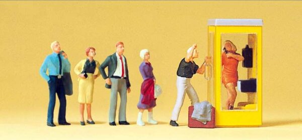 Preiser 10523 People Waiting at the Telephone Box HO Gauge Figures