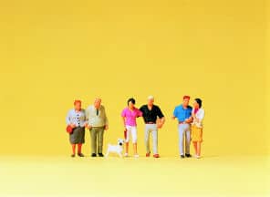 Preiser 10527 Couples with Dog HO Gauge Figures
