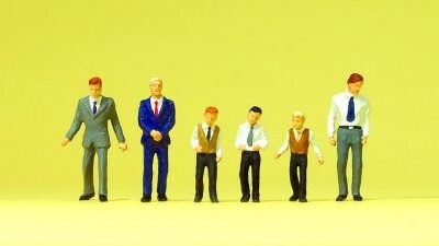 Preiser 10560 Churchgoers #2 HO Gauge Figures