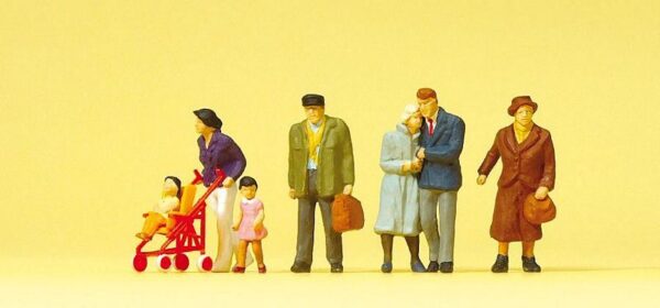 Preiser 10564 Passers By HO Gauge Figures