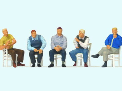 Preiser 10579 Seated Men Waiting HO Gauge Figures