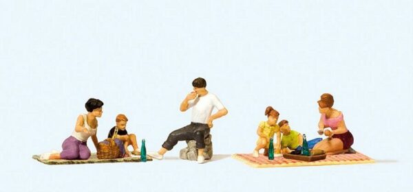 Preiser 10617 Picnic HO Gauge Figures