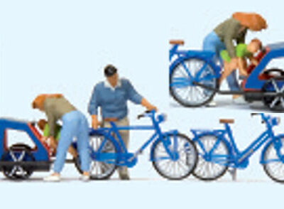 Preiser 10635 Getting Ready Family Bicycle Ride HO Gauge Figures
