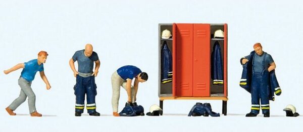 Preiser 10642 Firemen Preparing for Fire Run HO Gauge Figures