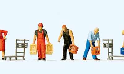 Preiser 10656 At the Drinks Cash & Carry with Accessories HO Gauge Figures