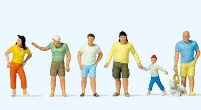 Preiser 10672 Passers-By in Summer Clothes HO Gauge Figures