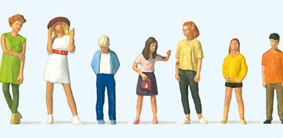 Preiser 10698 Standing Youths HO Gauge Figures