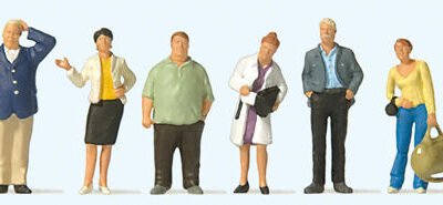 Preiser 10734 Waiting Train Travellers HO Gauge Figures