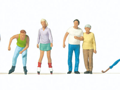 Preiser 10740 Skaters & Passers By HO Gauge Figures