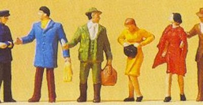 Preiser 14029 Persons at Platform Gate HO Gauge Figures