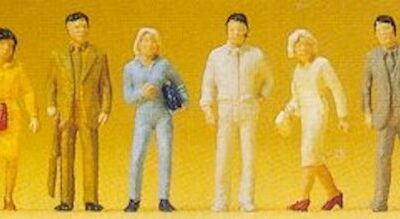 Preiser 14135 Passers-by HO Gauge Figures