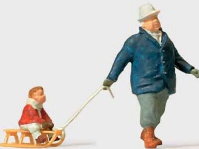 Preiser 28078 Man Towing Sledge with Child HO Gauge Figures