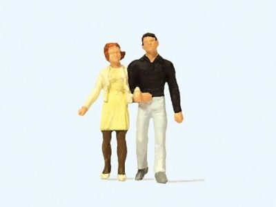 Preiser 28111 Couple HO Gauge Figures