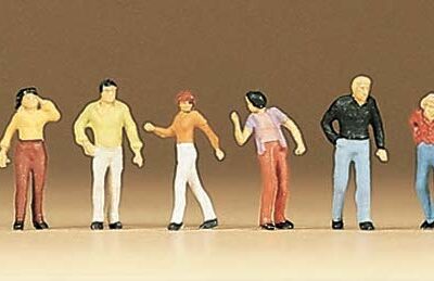 Preiser 79026 Walking Passers-By N Gauge Figures