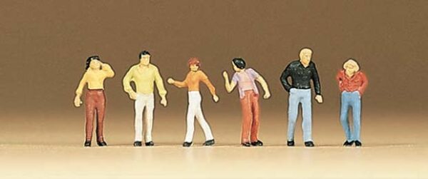 Preiser 79026 Walking Passers-By N Gauge Figures
