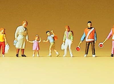 Preiser 79109 School Crossing Patrol with Children N Gauge Figures