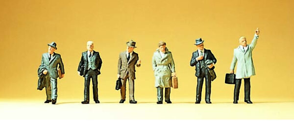 Preiser 79114 Businessmen with Coats N Gauge Figures