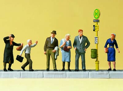 Preiser 79148 People At Tram Stop N Gauge Figures