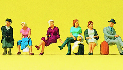 Preiser 79189 Seated Travellers N Gauge Figures