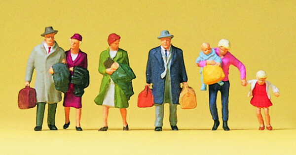 Preiser 79191 Walking Travellers N Gauge Figures