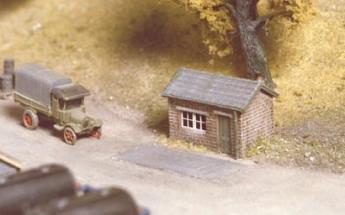 Ratio 227 Weighbridge w/Hut N Scale