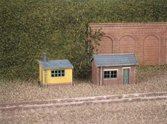 Ratio 237 Lineside Huts N Scale