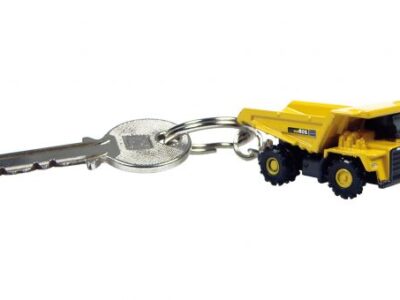 Universal Hobbies UH 5540 Komatsu HD605 Dump Truck Key Ring